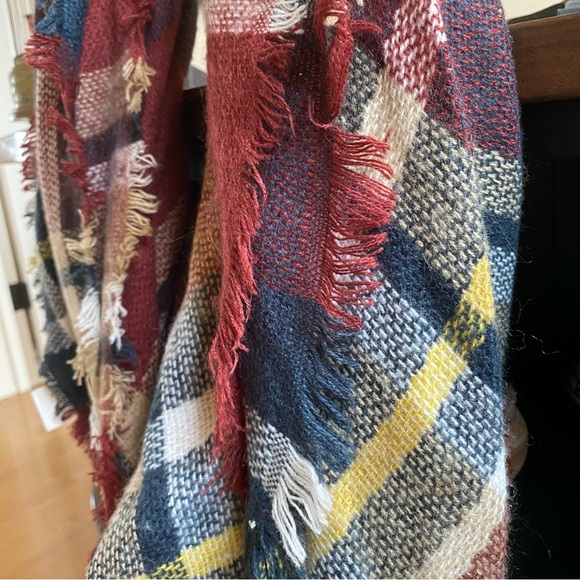 Rooted Soul Fall Scarf - Picture 4 of 4